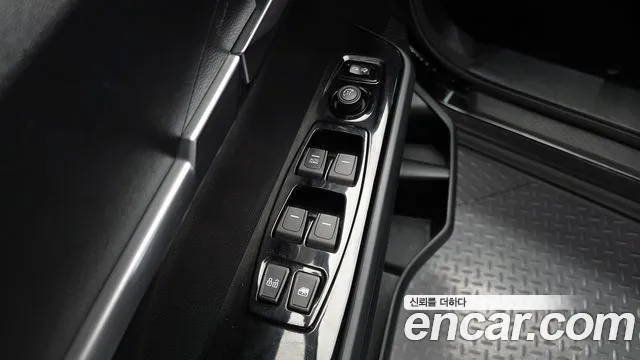 KG_Mobility_Ssangyong Torres Torres Бензин 1.5 2WD — Фото автомобиля 16