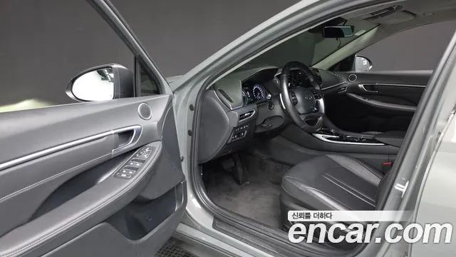 Hyundai Sonata — Фото автомобиля 10