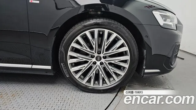 Audi A8 55 TFSI quattro Premium LWB — Фото автомобиля 20