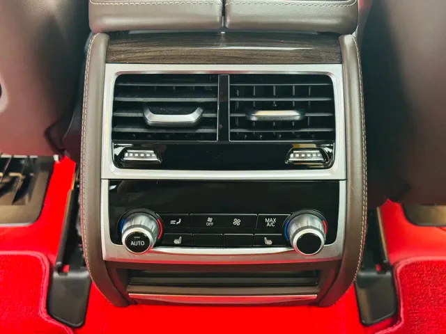 BMW 7 Series — Фото автомобиля 26