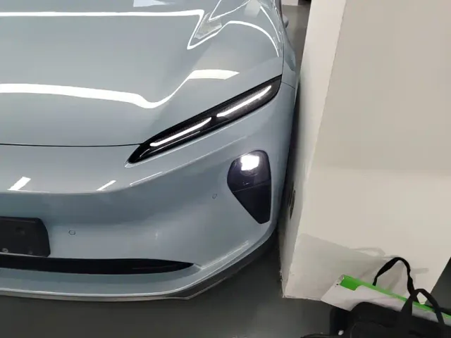 Nio ET5 — Фото автомобиля 23