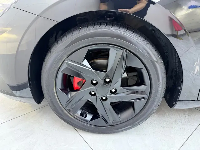 Hyundai Elantra — Фото автомобиля 23