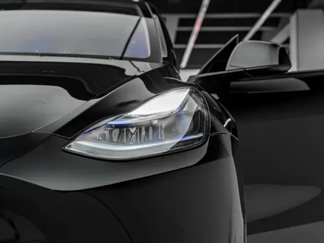 Tesla Model Y — Фото автомобиля 25