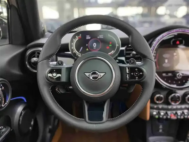 MINI Hatch — Фото автомобиля 15