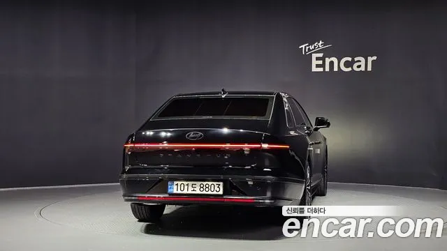 Hyundai Grandeur GN7 — Фото автомобиля 4