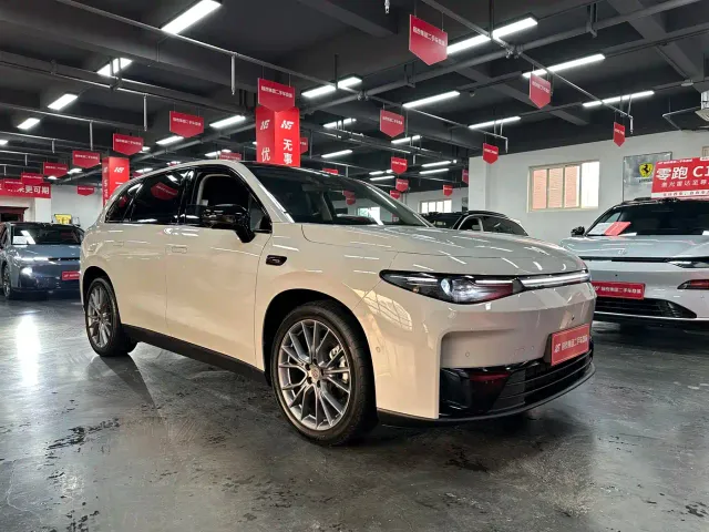 Leapmotor C10 — Фото автомобиля 3