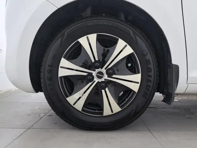 Changan Lumin — Фото автомобиля 17
