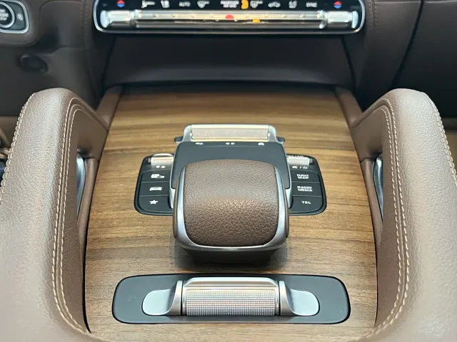 Mercedes-Benz GLE-Class — Фото автомобиля 9