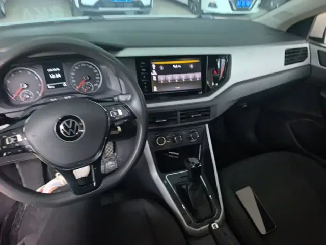 Volkswagen Polo — Фото автомобиля 9