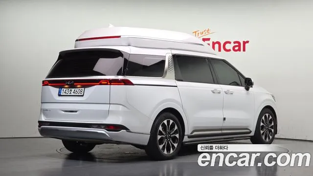 Kia Carnival Generation 4 — Фото автомобиля 2