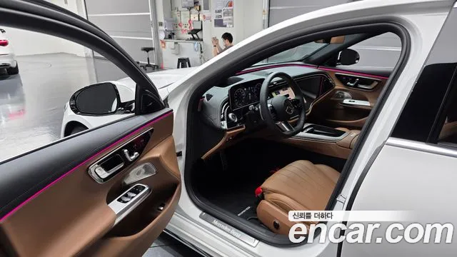 Mercedes-Benz E-Class W214 — Фото автомобиля 15