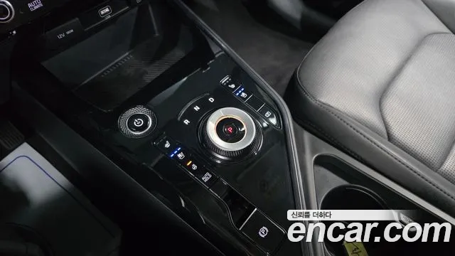 Kia Niro New — Фото автомобиля 12