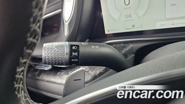 Genesis G90 — Фото автомобиля 24
