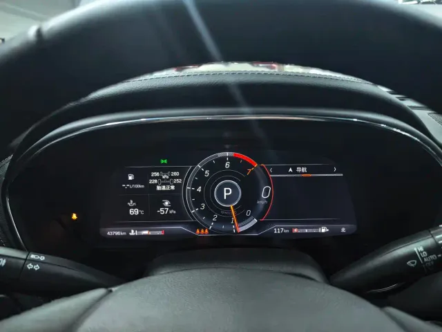 Cadillac CT5 — Фото автомобиля 13