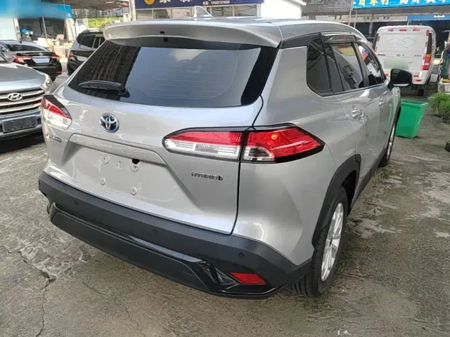 Toyota Frontlander — Фото автомобиля 6