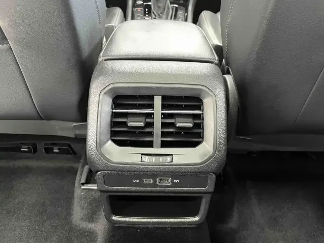 Volkswagen Tharu — Фото автомобиля 10