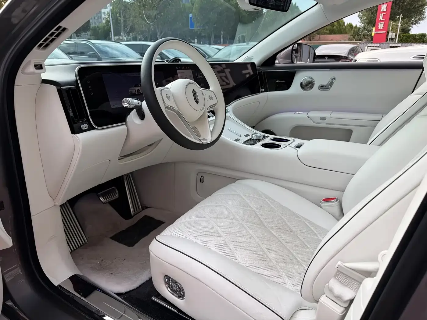 Zunjie Zunjie S800 2026 Model Extended Range Starlight Premium Edition 5-seater — Фото автомобиля 7