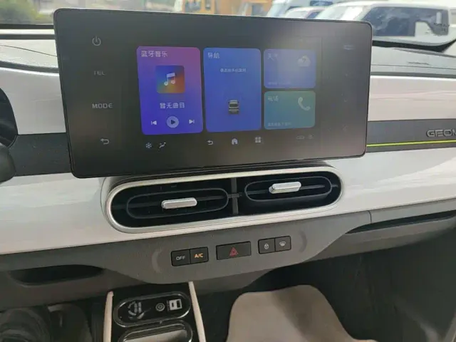 Geely Panda — Фото автомобиля 12