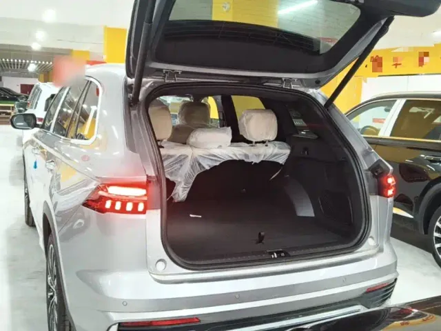 Geely Xingyue L — Фото автомобиля 18