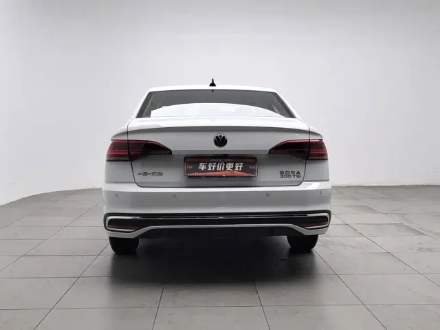 Volkswagen Bora — Фото автомобиля 4