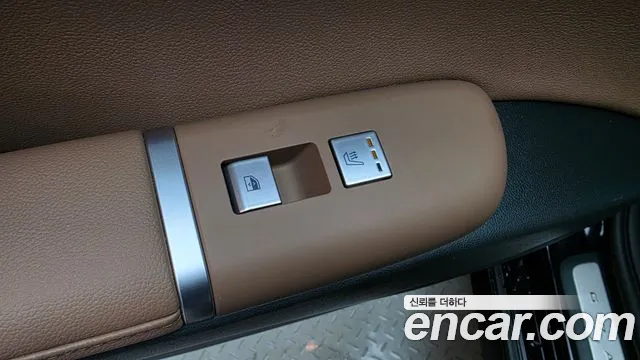 Hyundai Grandeur GN7 — Фото автомобиля 30
