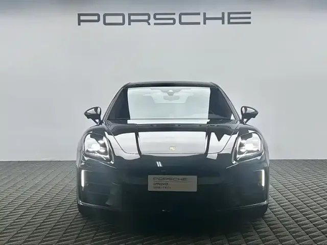 Porsche Panamera — Фото автомобиля 3