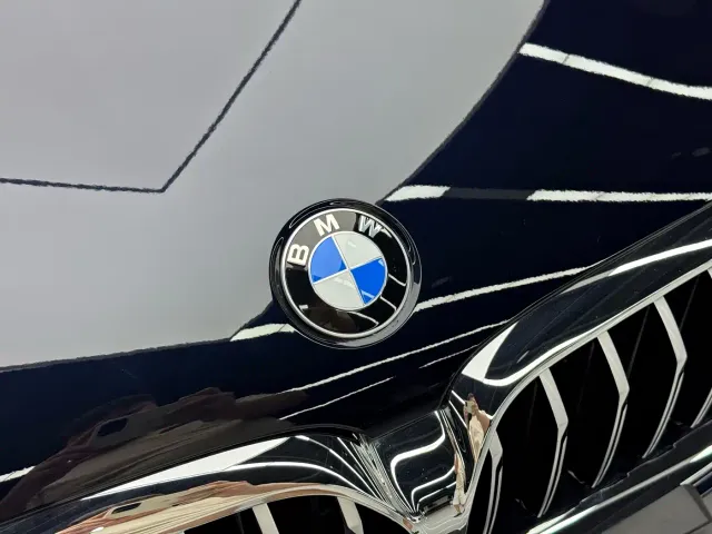 BMW 5 Series — Фото автомобиля 6
