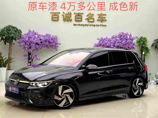 Фотография автомобиля — Volkswagen Golf GTI