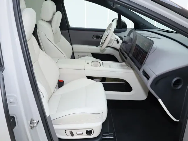 Li Auto i6 — Фото автомобиля 28