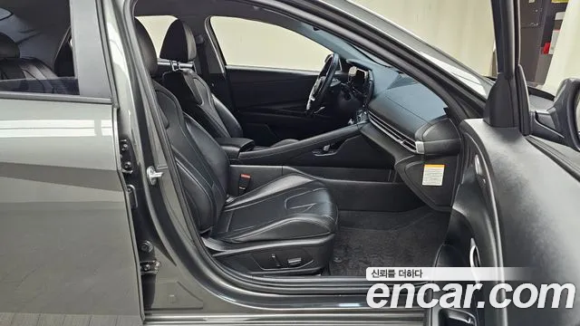 Hyundai Avante CN7 — Фото автомобиля 16