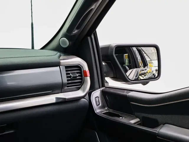 Ford F-150 Raptor — Фото автомобиля 20