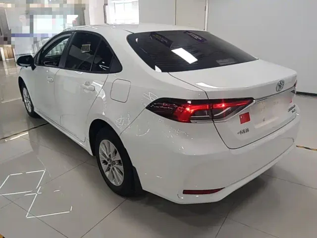 Toyota Corolla — Фото автомобиля 4