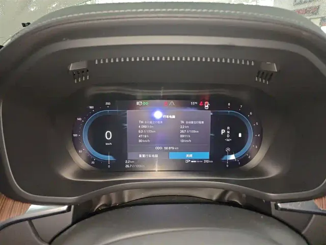 Volvo XC60 — Фото автомобиля 11