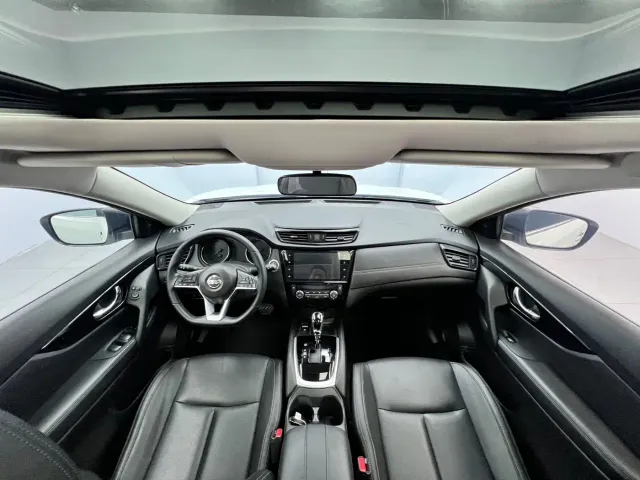 Nissan X-Trail — Фото автомобиля 8