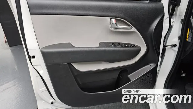 Kia RAY Новый Kia Ray Фургон — Фото автомобиля 24