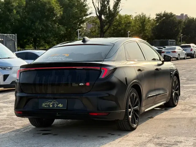 Arcfox Alpha S — Фото автомобиля 9
