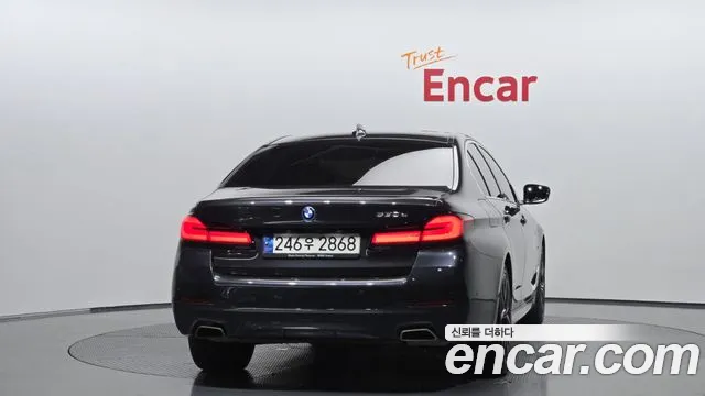 BMW 5 Series G30 — Фото автомобиля 3