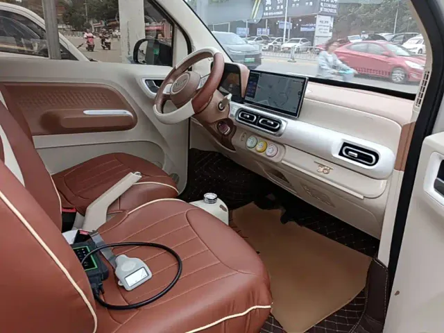 Wuling Hongguang Mini EV — Фото автомобиля 24