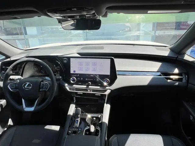 Lexus RX — Фото автомобиля 8