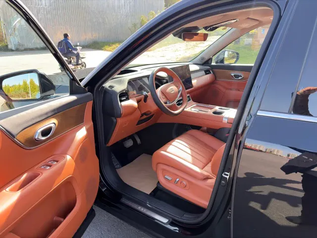 GAC Trumpchi Xiangwang S9 — Фото автомобиля 8