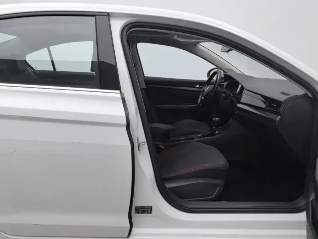 Volkswagen Bora 2021 1.5L Automatic Comfort Smart Edition — Фото автомобиля 23