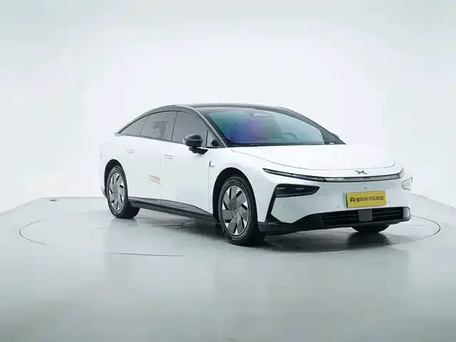Xpeng P7+ — Фото автомобиля 8