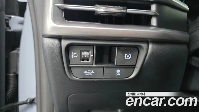 Hyundai Grandeur Grandeur (GN7) 2.5 Бензин 2WD — Фото автомобиля 12