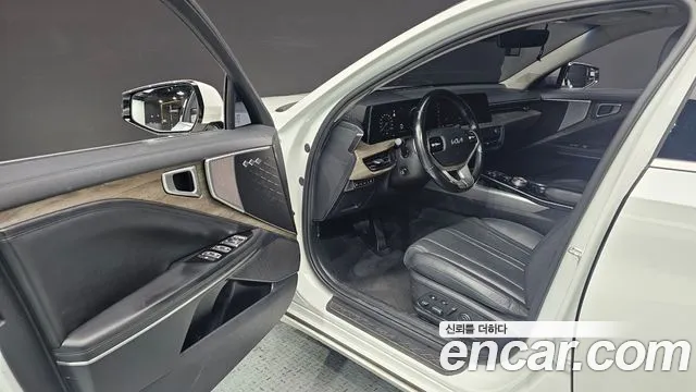 Kia K8 — Фото автомобиля 10