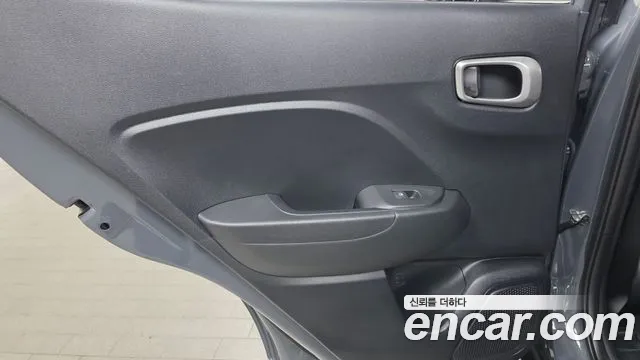 Hyundai Venue — Фото автомобиля 14