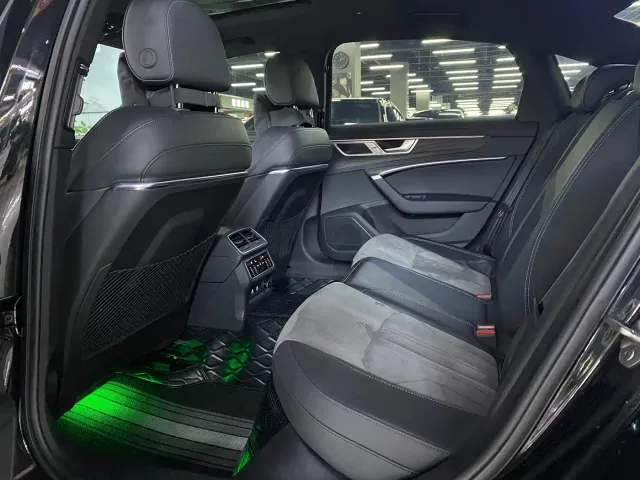 Audi A6L — Фото автомобиля 7