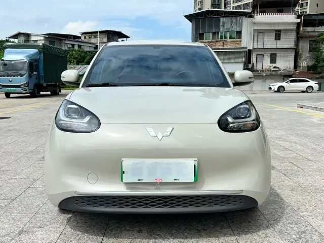 Wuling Bingo — Фото автомобиля 2