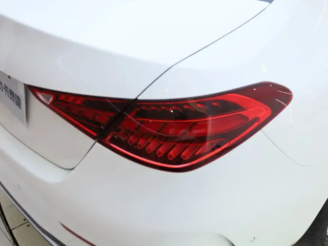 Mercedes-Benz C-Class — Фото автомобиля 7