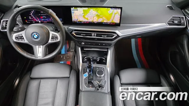 BMW i4 — Фото автомобиля 10