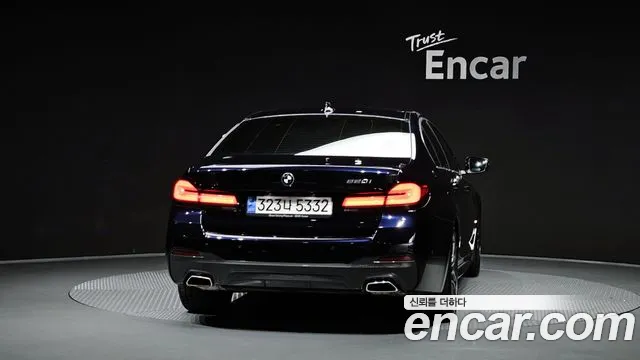 BMW 5 Series G30 — Фото автомобиля 5